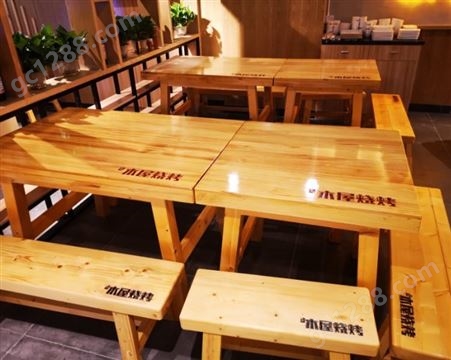 广东木屋烧烤桌椅板凳生产厂家供应餐厅松木实木椅子